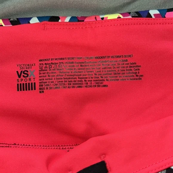 Victoria’s Secret Sport yoga/work out reflective adjustable pants - Picture 3 of 6